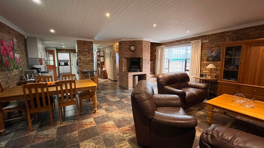 4 Bedroom Property for Sale in Kleinmond Western Cape